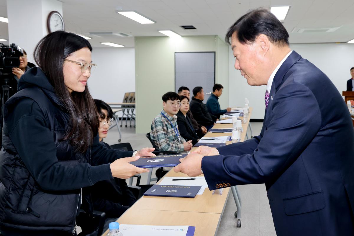 제23회 합천벚꽃마라톤대회 본부 구성 및 위촉장 수여