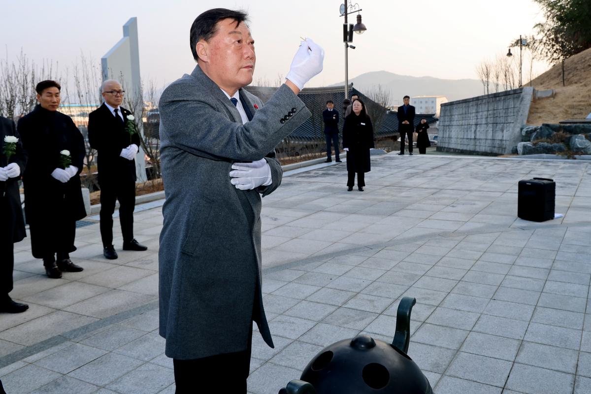 충혼참배