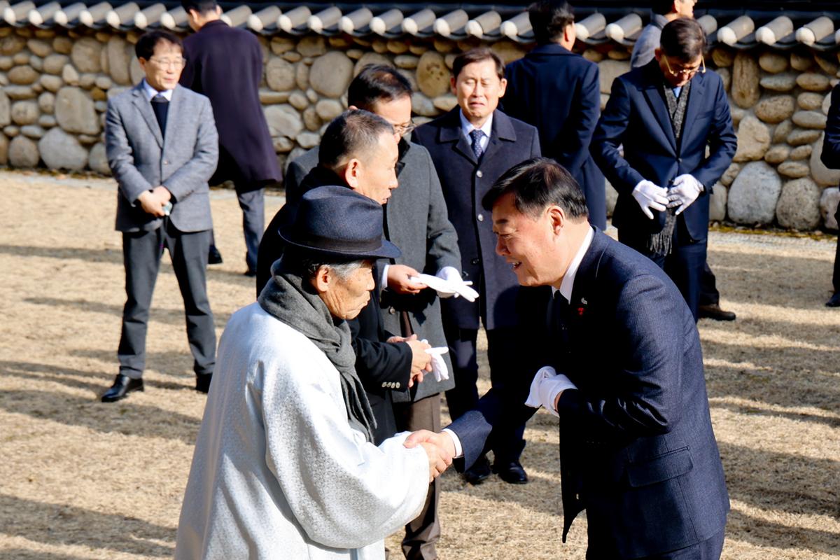 임란창의사 참배