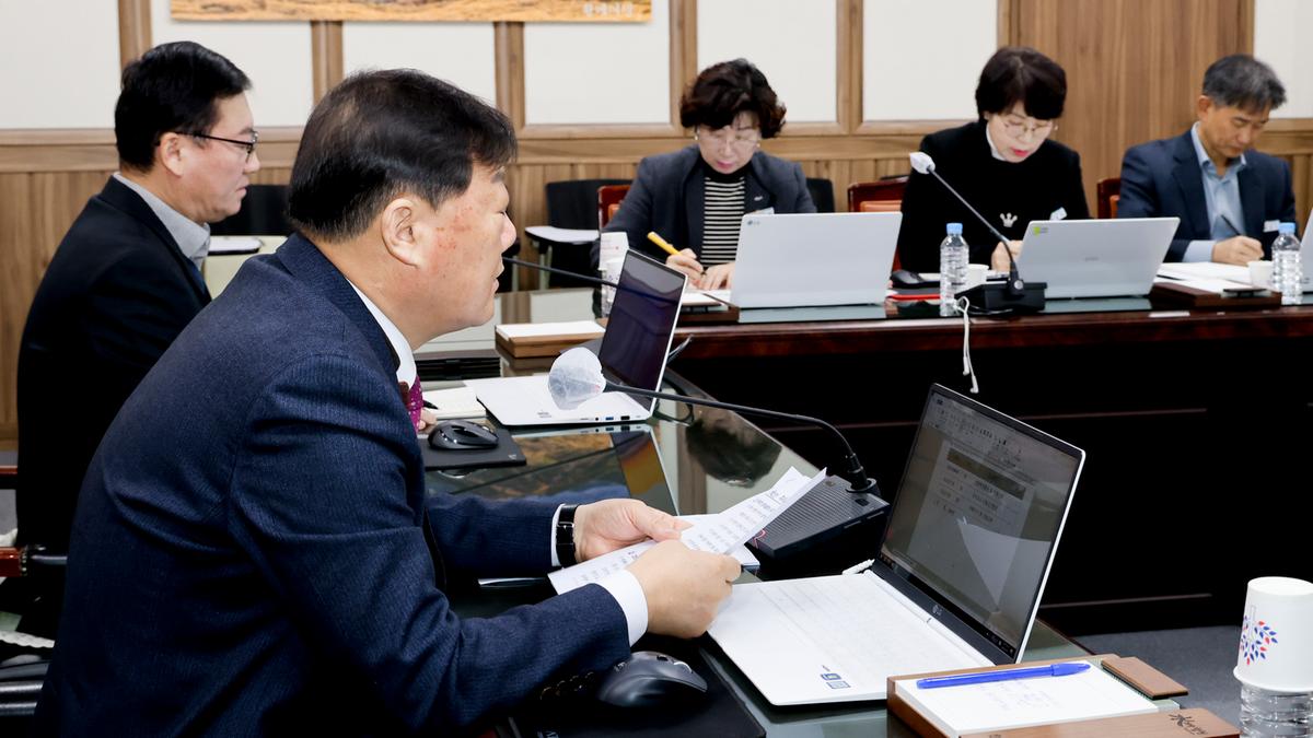 군수주재 확대 간부회의