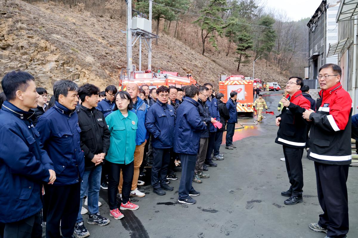 율곡면 와리 산불진화 현장