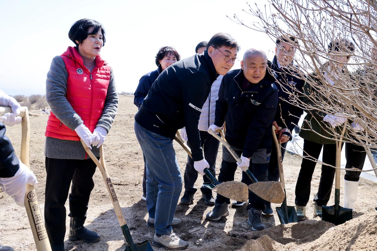 제79회 식목일 기념 나무심기