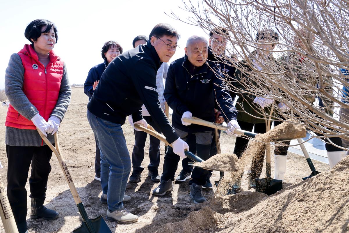제79회 식목일 기념 나무심기