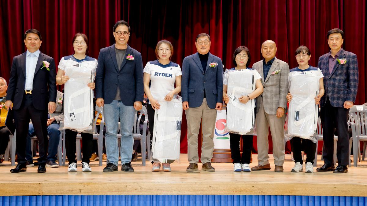제6회 합천군협회장기 경남배드민턴대회 개회식