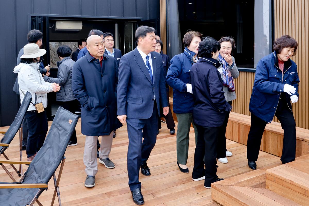 황매산 숲속야영장 개장식