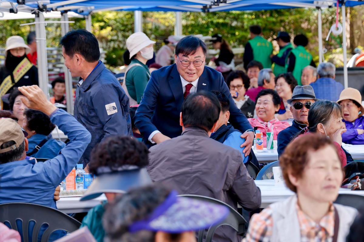 제28회 율곡면 노인의날 기념행사 및 경로잔치
