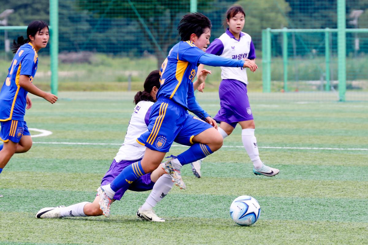 제32회 여왕기 전국여자축구대회 결승전 관람 및 시상