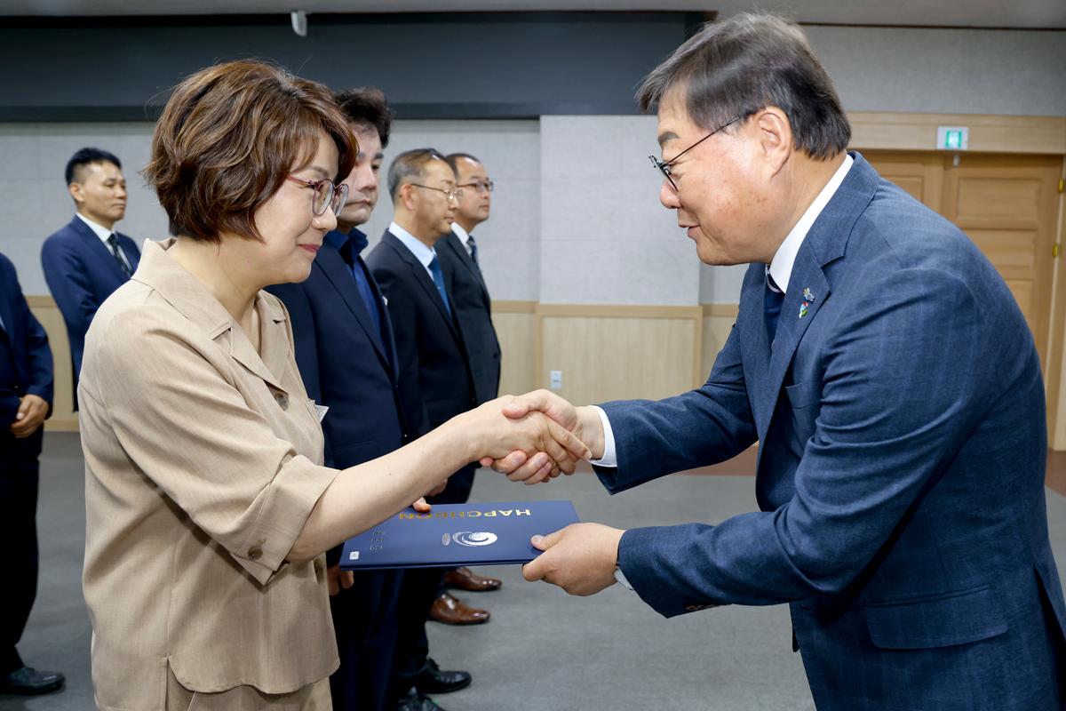 24년하반기 정기인사 임용장 교부