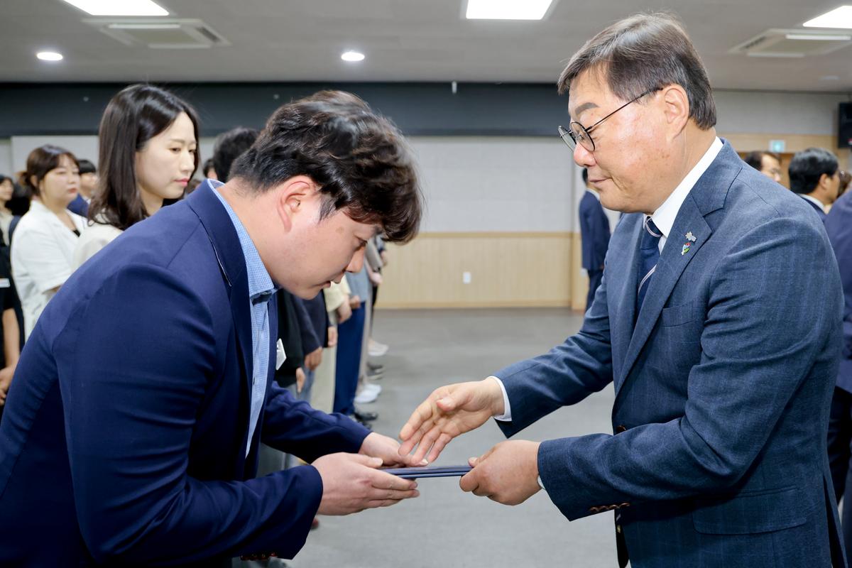 24년하반기 정기인사 임용장 교부