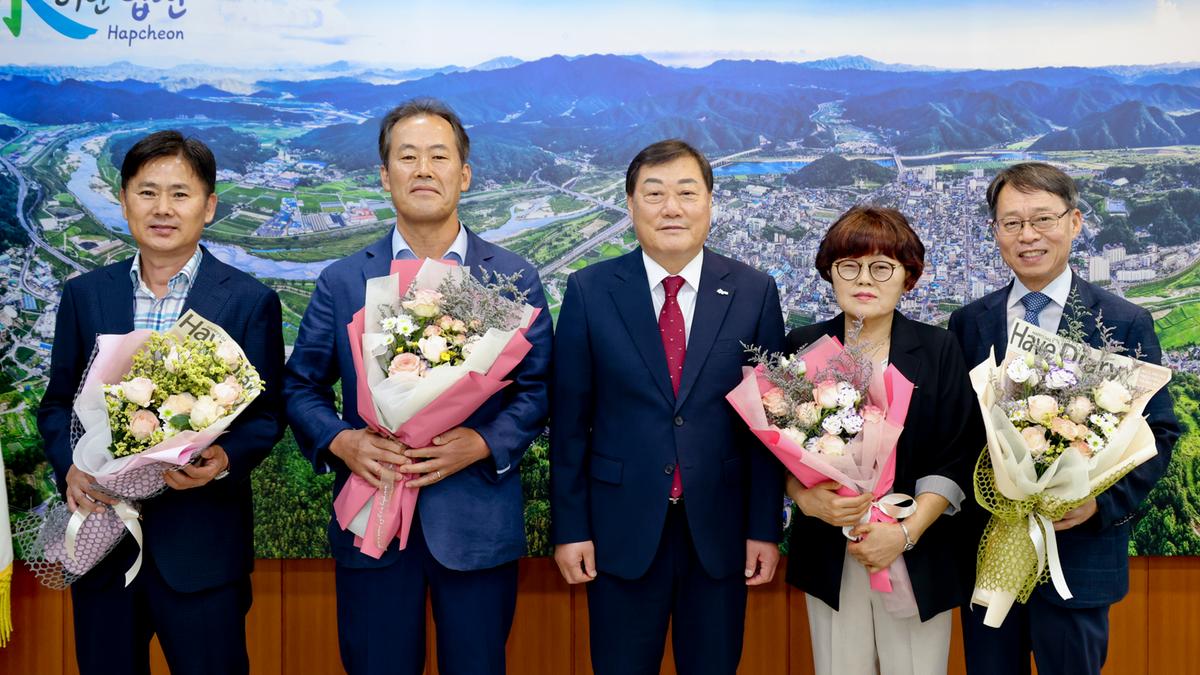 상반기 퇴직공무원 정부포상 전수식