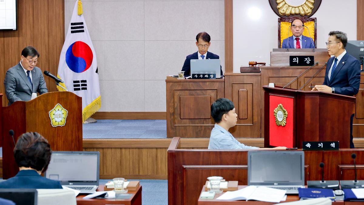 제284회 합천군의회 임시회 제2차 본회의