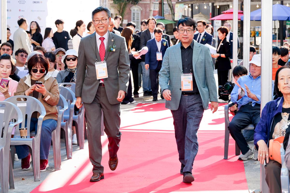 당신과 어울리는 수려한합천영화제 개막식