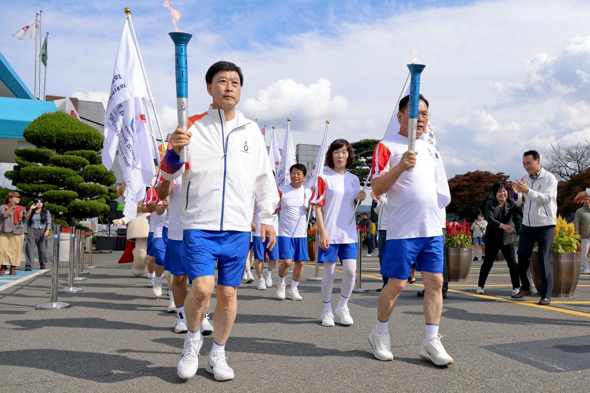 제105회 전국체육대회 및 제44회 전국장애인체육대회 성화맞이 행사 및 성화봉송