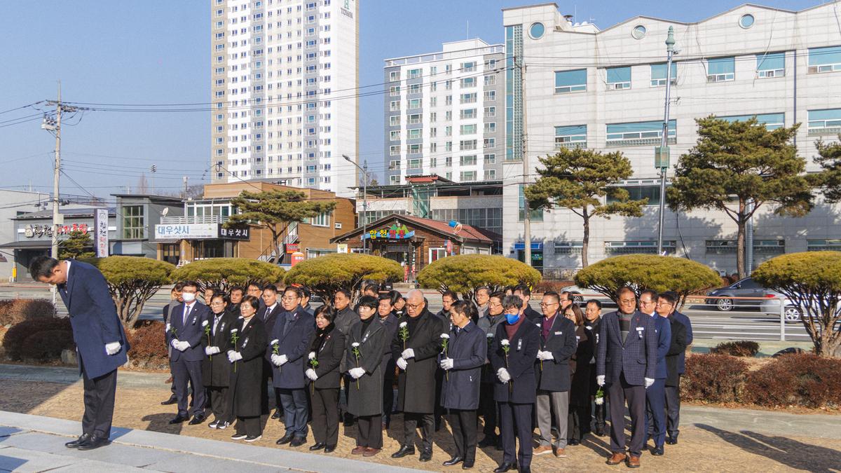 3.1독립운동 기념탑 참배