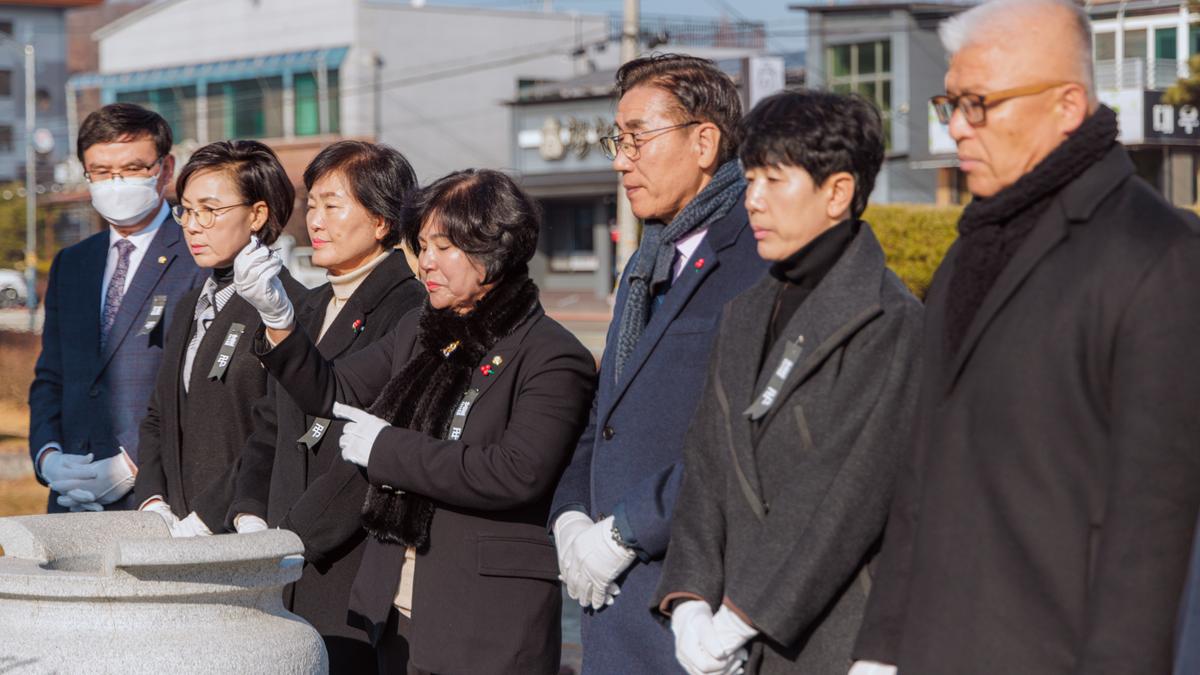 3.1독립운동 기념탑 참배
