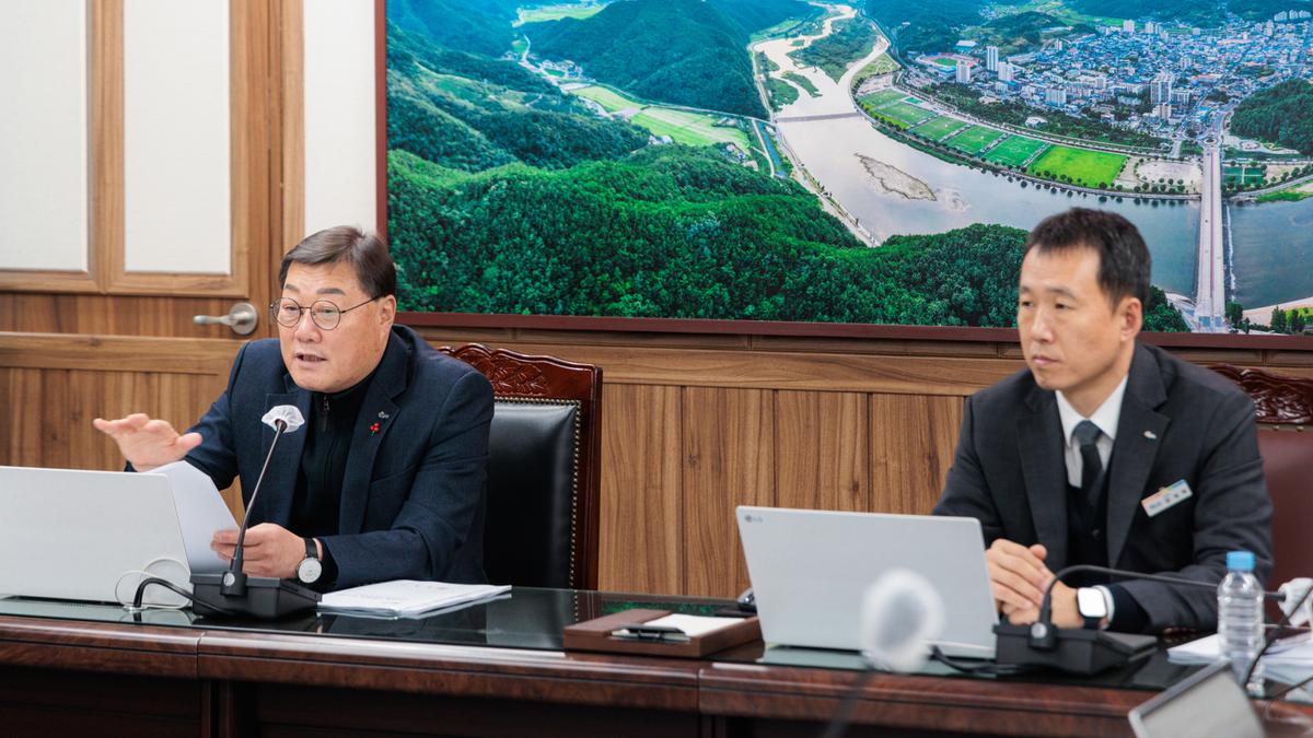 군수 주재 확대 간부회의