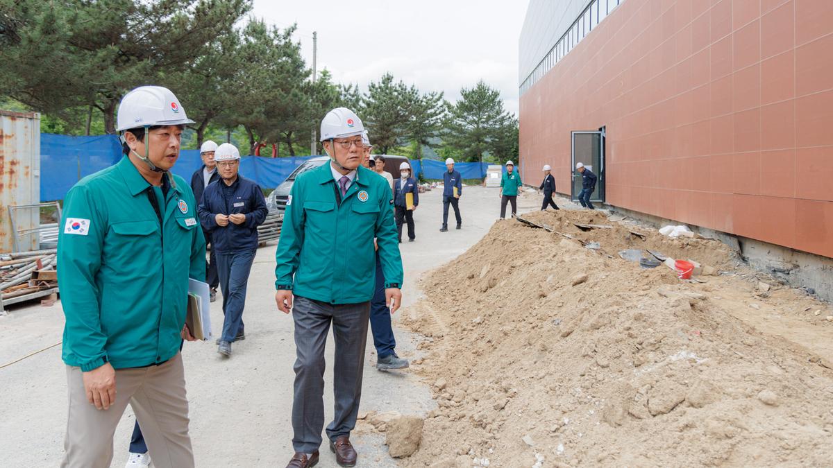 다목적체육관 공사현장 방문