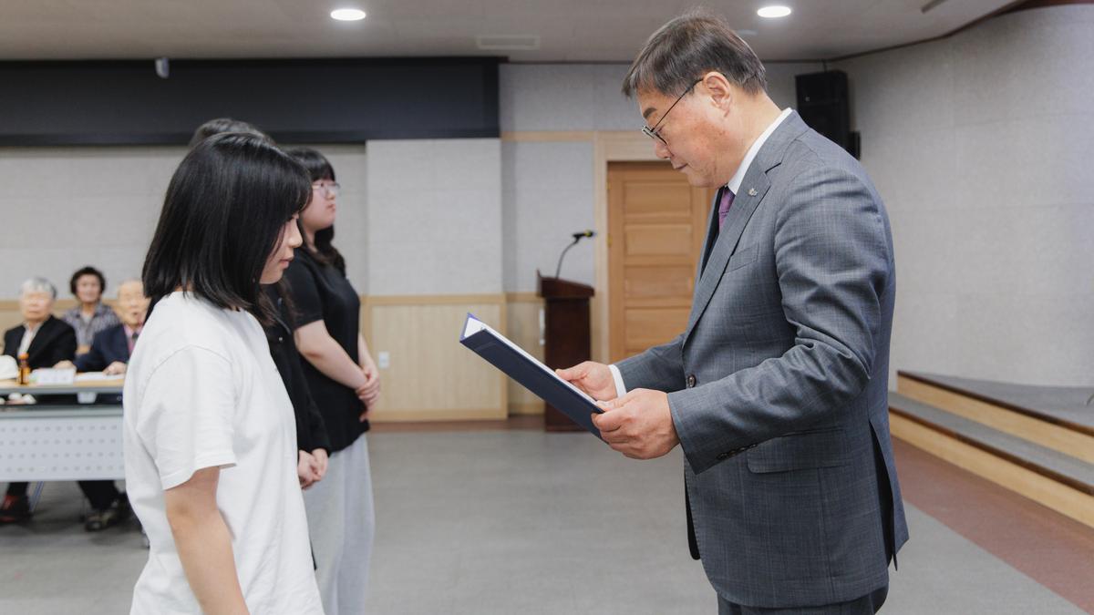 (사)합천군교육발전위원회 - 이성해 이명란 장학금 장학증서 수여식