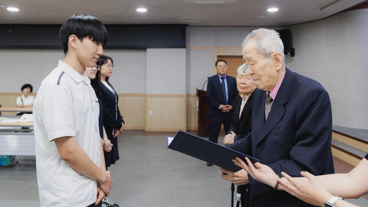 (사)합천군교육발전위원회 - 이성해 이명란 장학금 장학증서 수여식