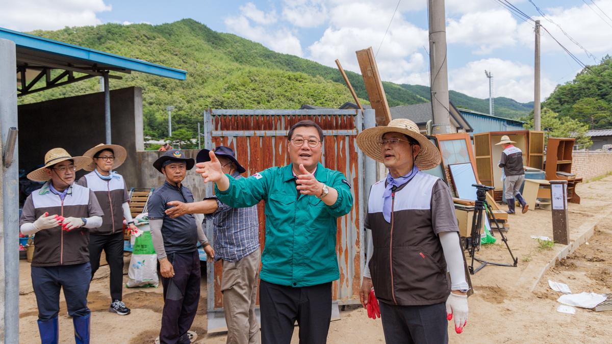 BNK그룹 자원봉사 및 성금기탁