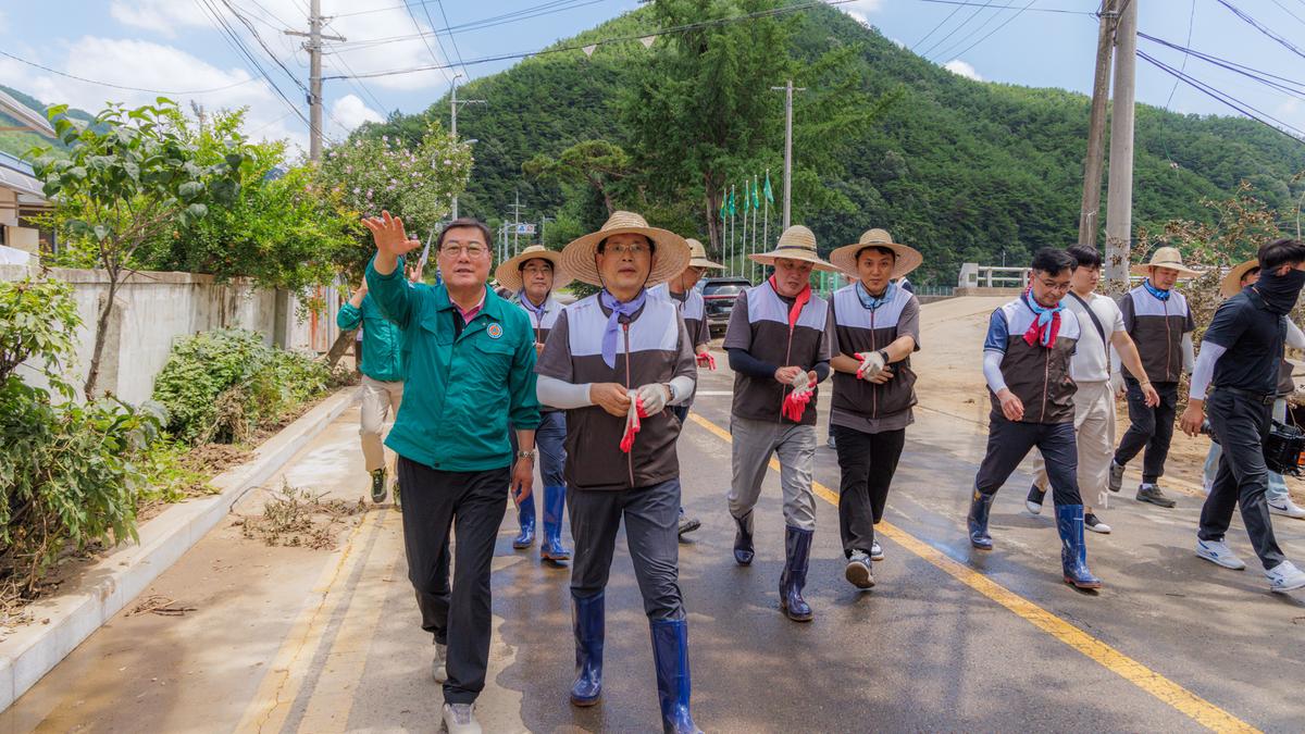 BNK그룹 자원봉사 및 성금기탁