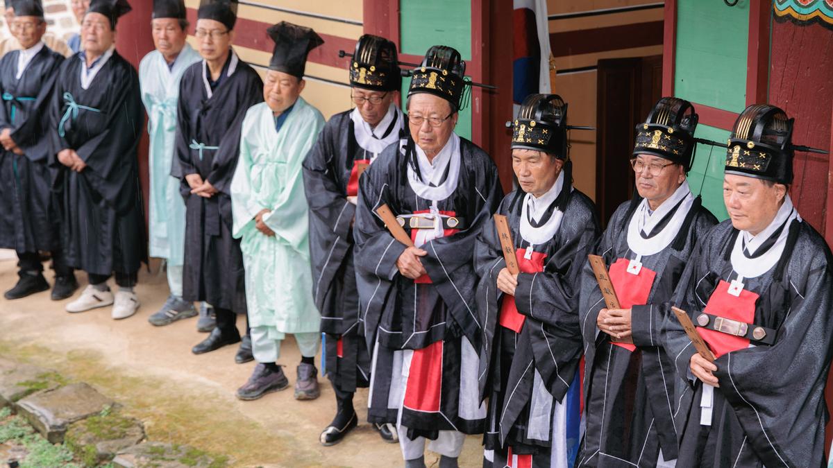 향교 추기석전대제(추향제)봉행
