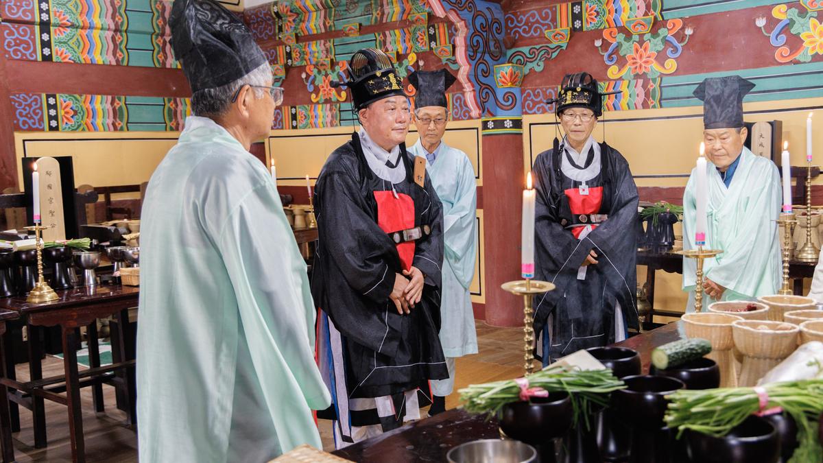향교 추기석전대제(추향제)봉행