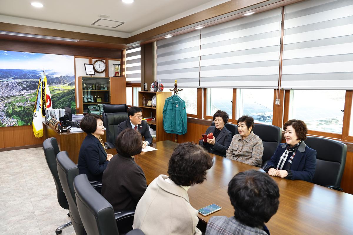 합천군여성단체협의회 기탁