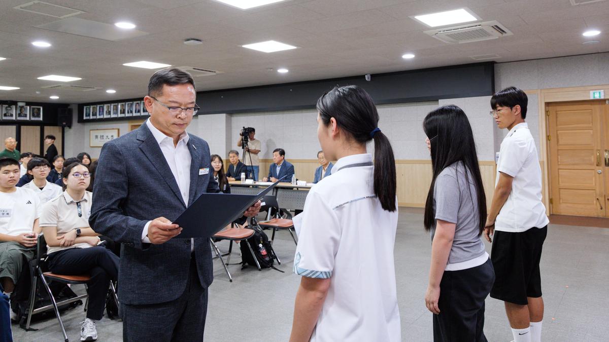합천군인재육성재단 2026년 장학증서 수여식