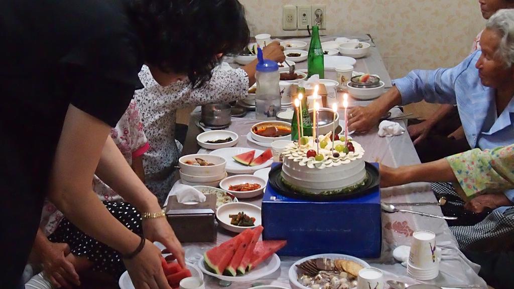 독거노인 생일 케이크