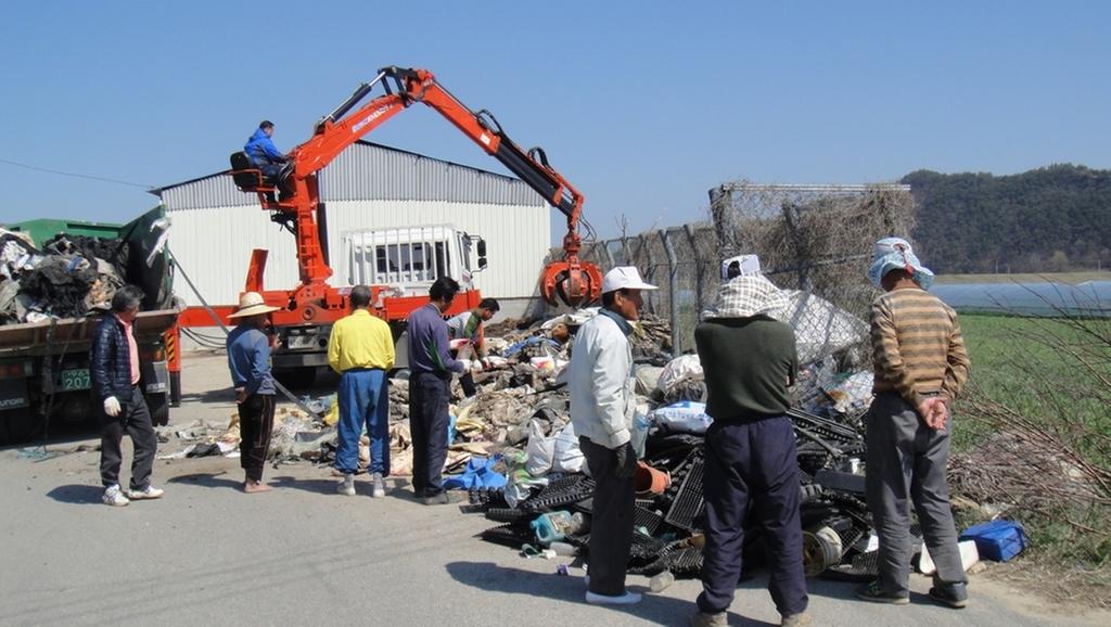 합천군 영농폐기물 집중수거운동 펼쳐