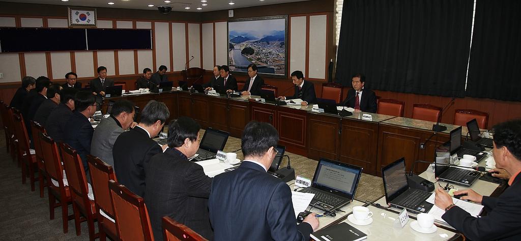 합천군, 김황규 부군수 취임 첫 확대간부회의