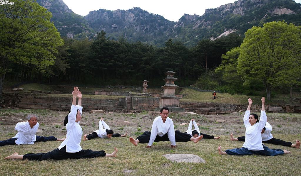 황매산 모산재, 대한민국 최고의 기(氣) 스팟을 찾아라! 