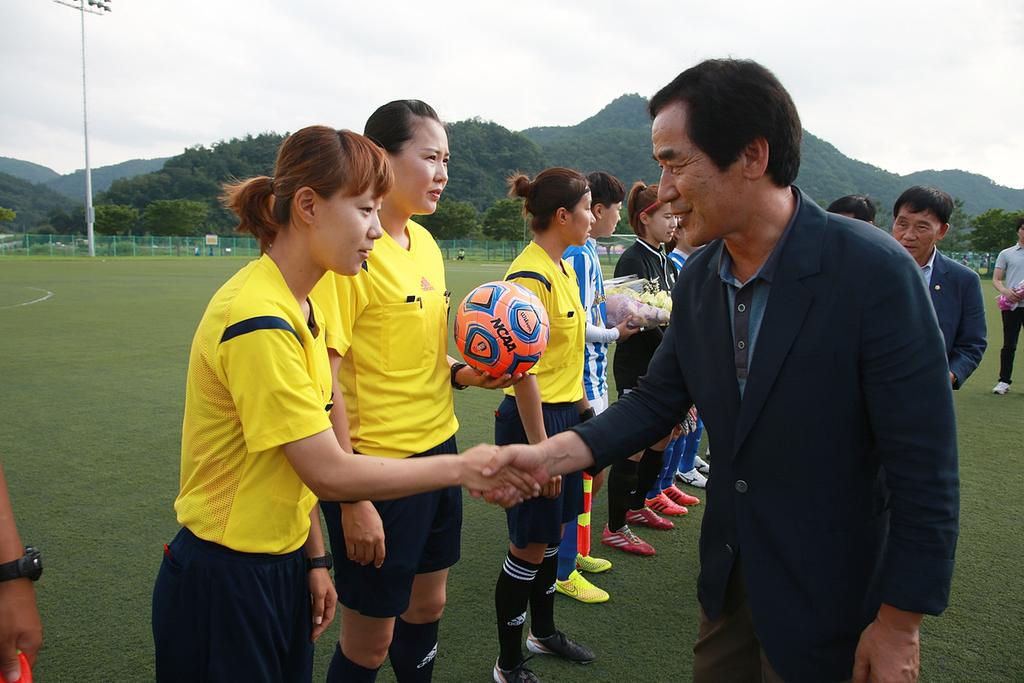 여전사들의 쟁탈전’전국여자축구선수권대회 합천에서 개막