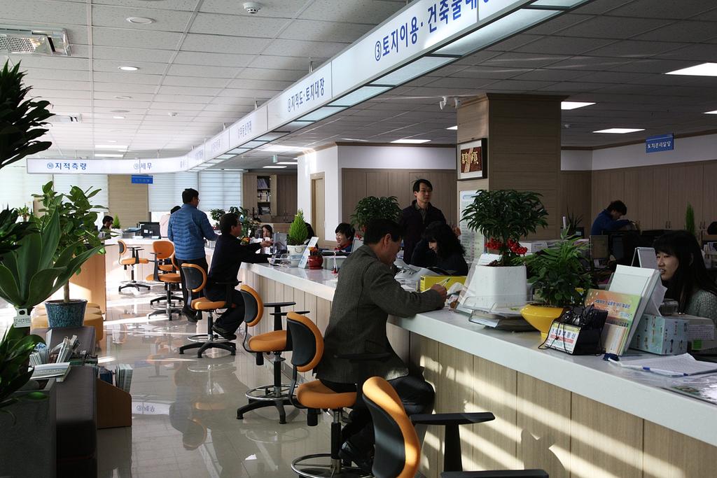 합천군, 매주 화요일 야간민원실 확대 운영