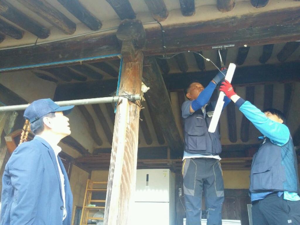 - 서민층 및 노후목조주택, 전기 안전진단 및 불량 전기시설 개선