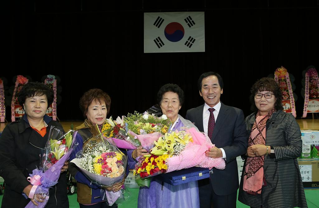 합천읍 경로잔치 풍성하게 이뤄져