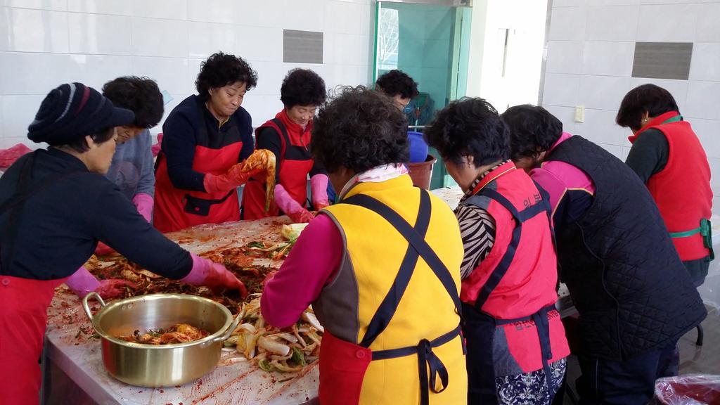 대양면 자원봉사회 사랑의 김장담그기 실시