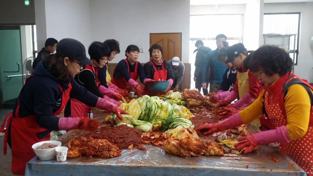 삼가면 청년회, 자원봉사회 김장나눔 행사