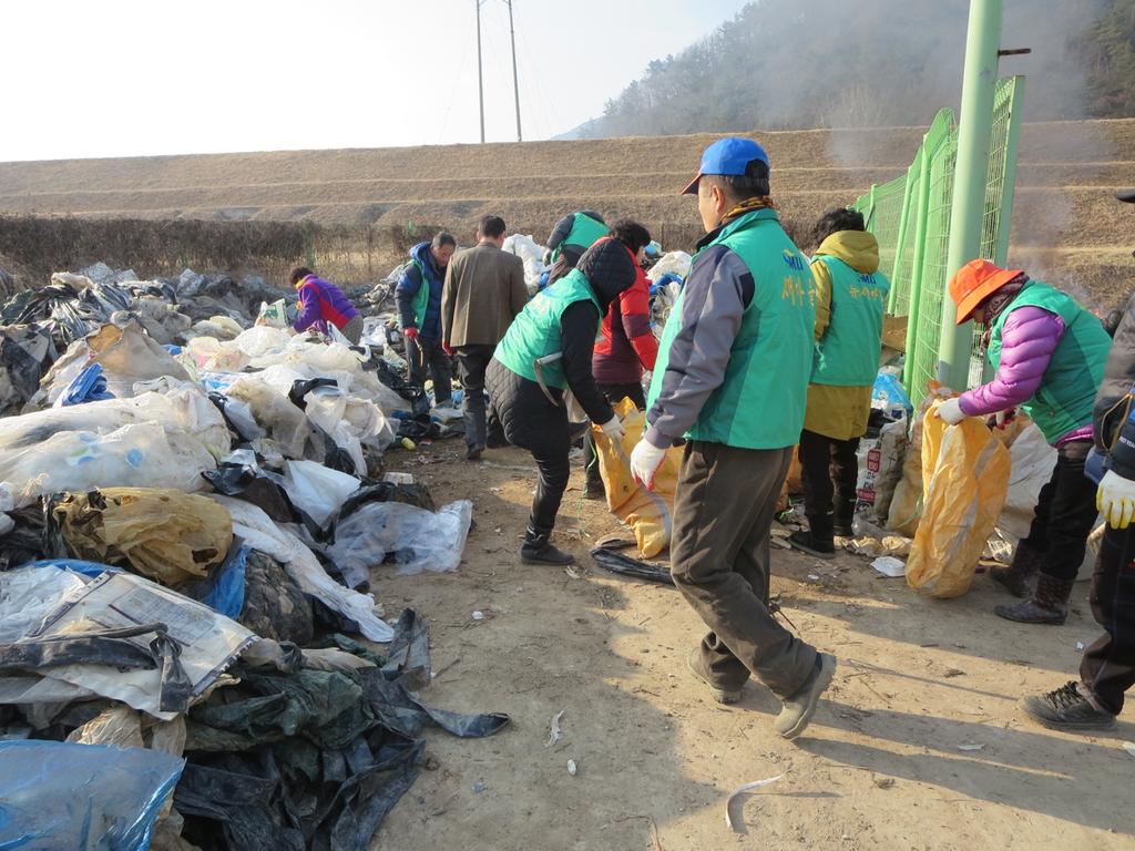 덕곡면 새마을협의회 설맞이 환경정화 활동