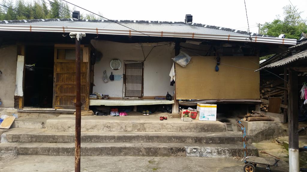 합천군전문건설협의회, 어려운 가정 「사랑의 집짓기」사업으로 감동