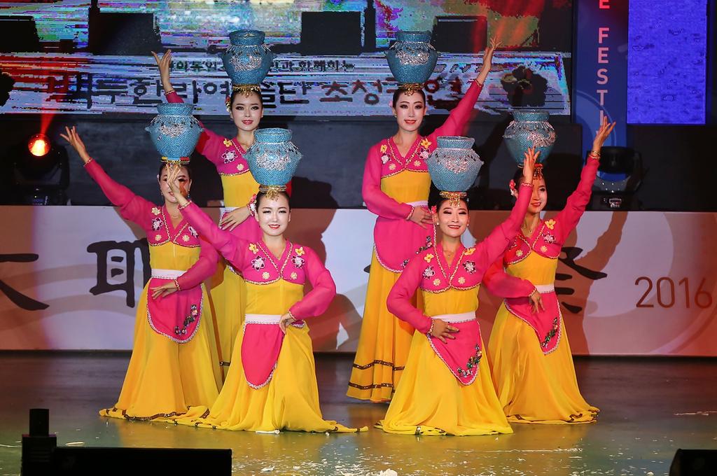 합천군 대야문화제, 백두한라예술단 초청 공연 