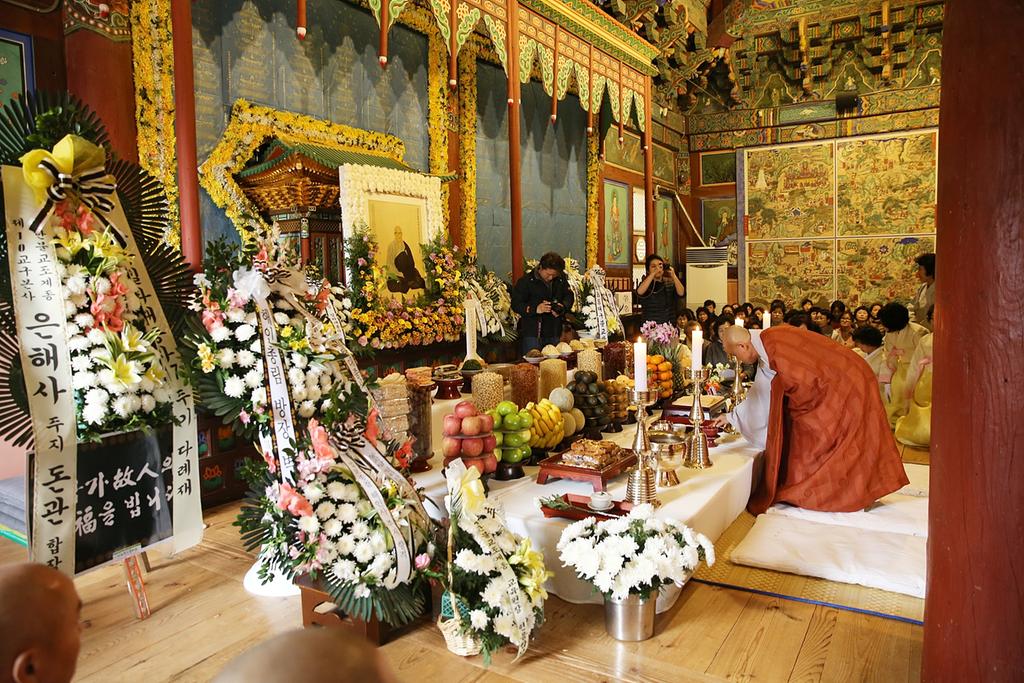 동곡당 일타스님 열반 17주기 추모 다례재 봉행