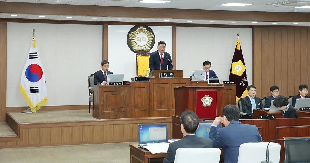 제215회 합천군의회 제2차 정례회 개회