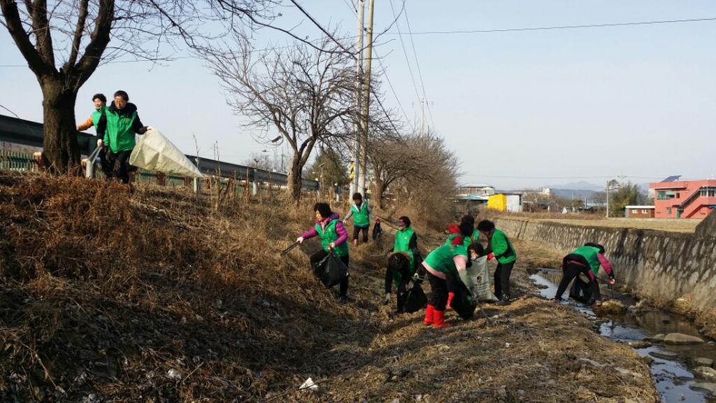 적중면 새마을협의회 설맞이 대청소 실시