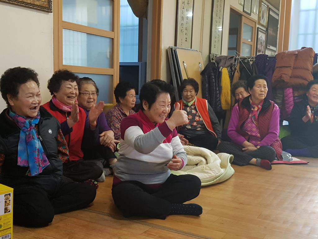 합천읍, 경로당 합동세배로 소통행정 펼쳐 