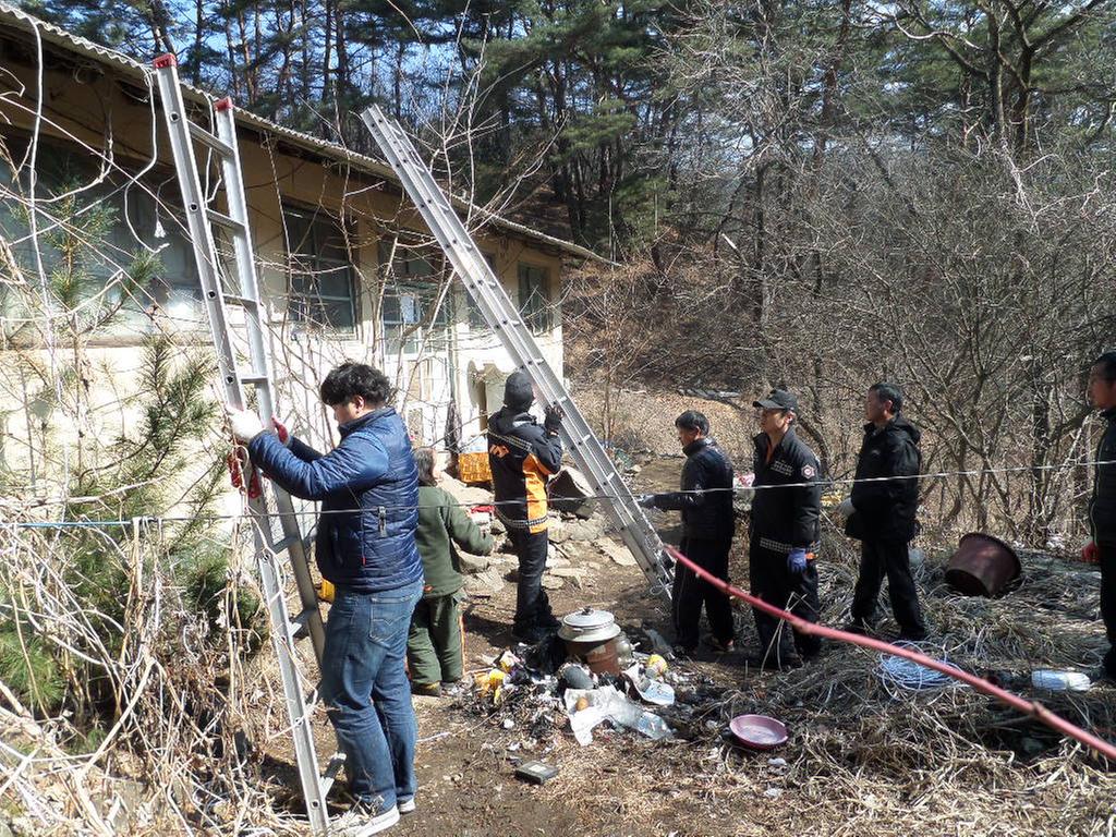 독거노인 지붕누수 수리