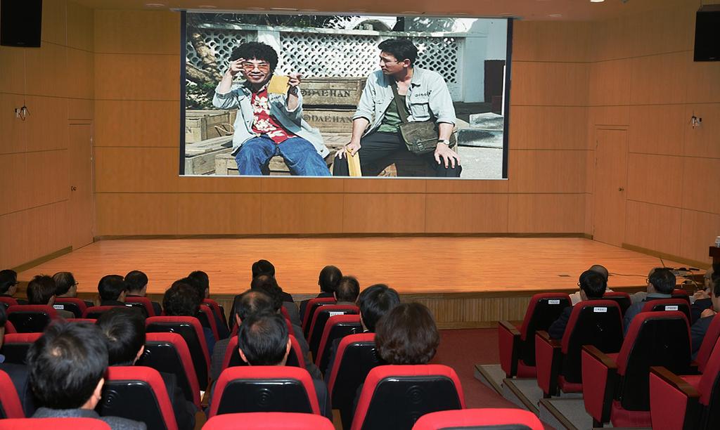 대장경테마파크에 영화 보러 오세요!