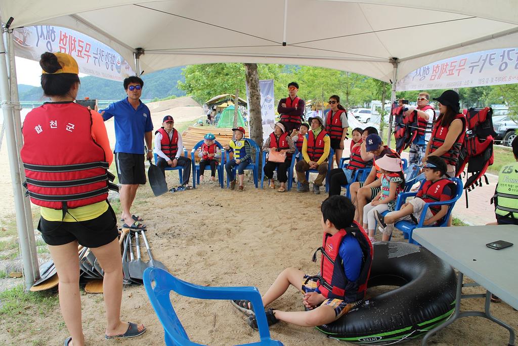 합천군, 지난 17일 주말부터 목재카누 무료 체험교실 운영