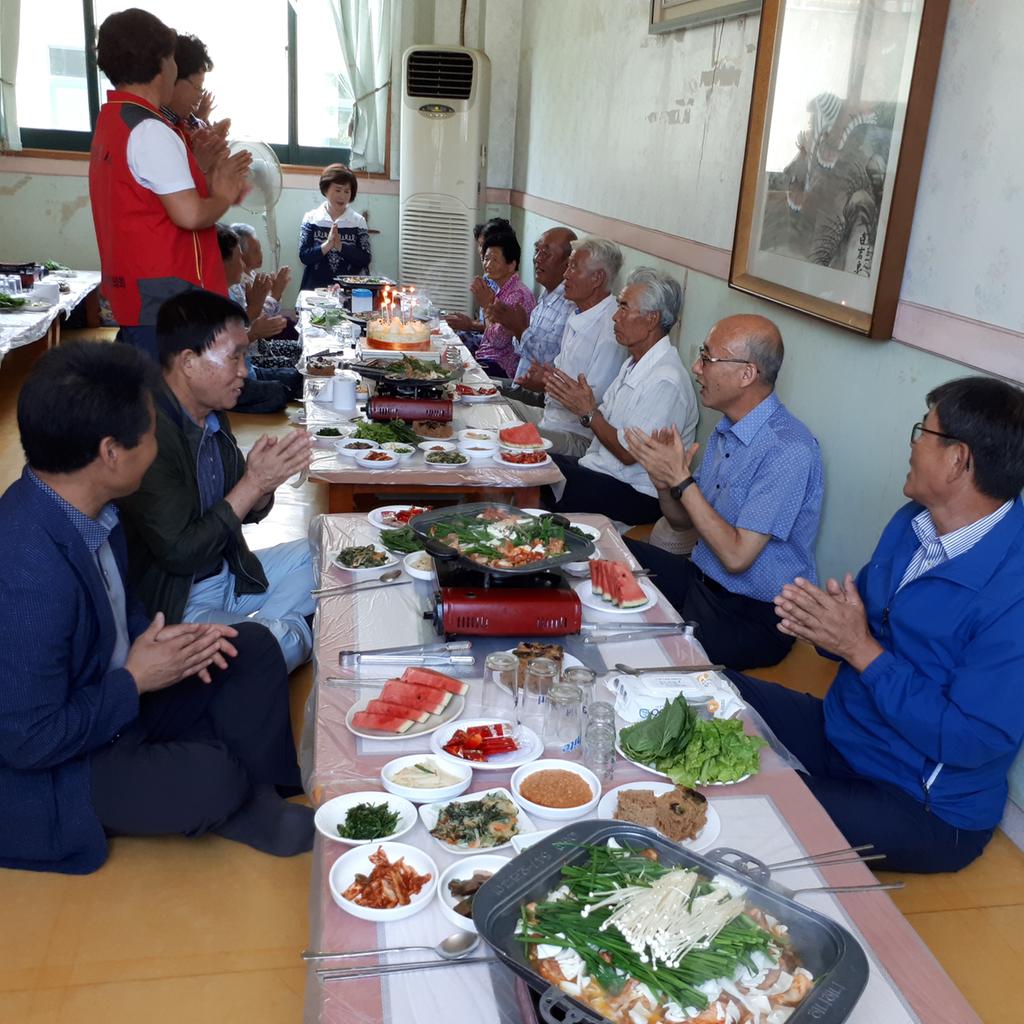 가회면 자원봉사회, 독거노인 생일상 차려드리기